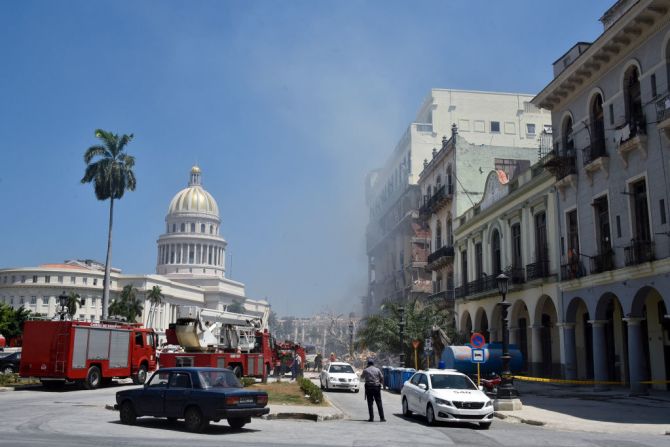 La explosión destruyó el Hotel Saratoga.