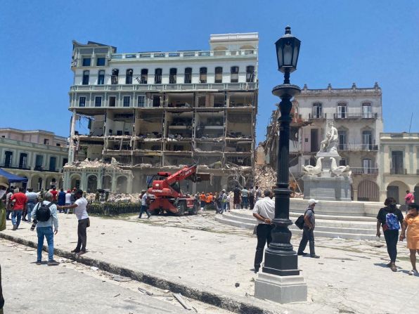 Se puede ver el interior de las habitaciones del Hotel Saratoga tras la explosión.