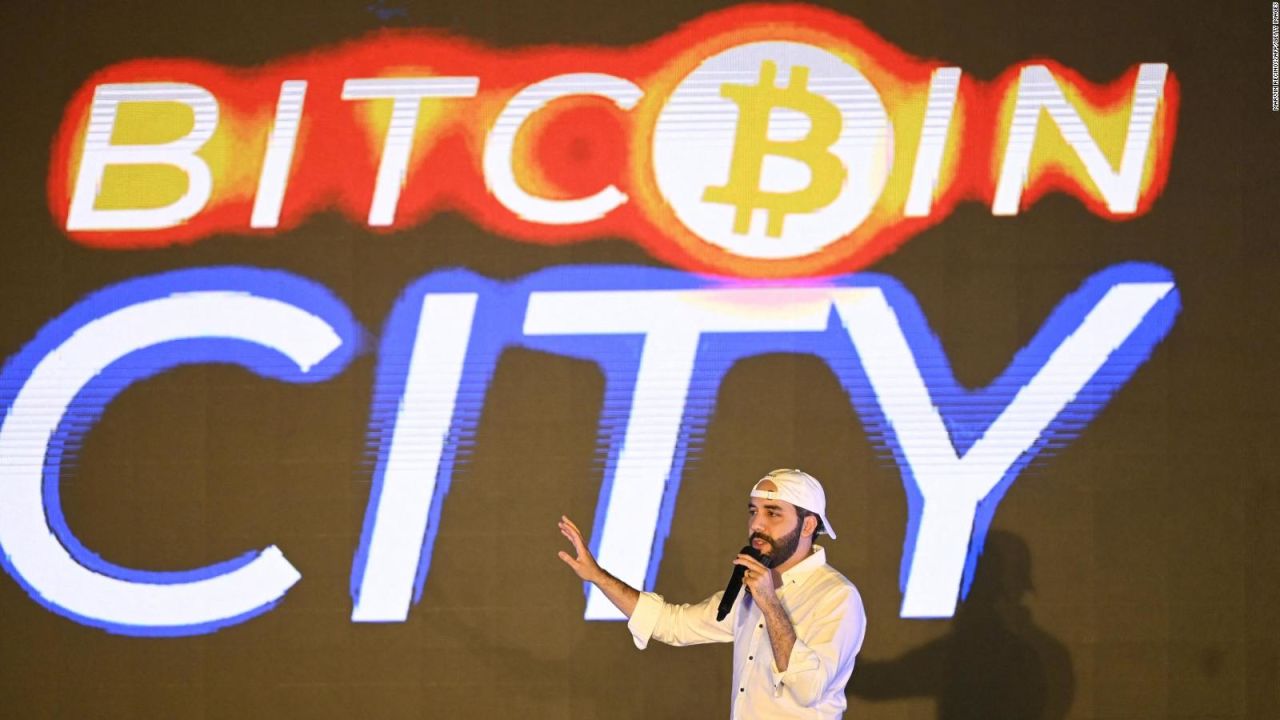 CNNE 1207130 - ¿como afecta a el salvador la caida en valor del bitcoin?