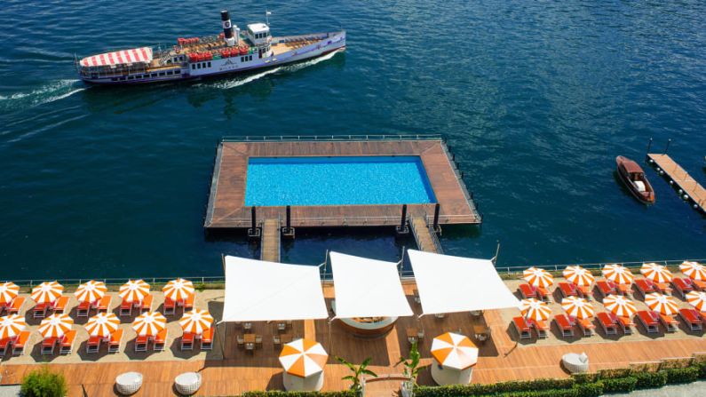 Grand Hotel Tremezzo, Italia: una piscina en la cima del lago de Como es otra forma de tomar el sol. Crédito: Grand Hotel Tremezzo