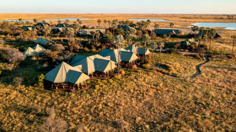 Jack's Camp, Botswana: este lujoso campamento de safari está escondido en una reserva privada de más de 4.000 kilómetros cuadrados en el desierto de Kalahari. Cortesía de Natural Selection