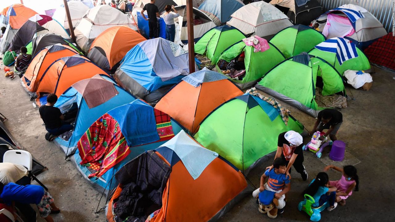 CNNE 1211099 - migrantes en mexico mantienen esperanza de cruzar a ee-uu-