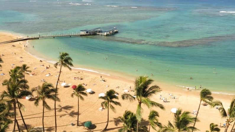 5. Playa Duke Kahanamoku, Oahu, Hawái: situada en el extremo oeste de Waikiki, en Honolulu, esta zona está alejada de las multitudes y protegida por un arrecife de coral en alta mar. Crédito: Sam Eifling/AP