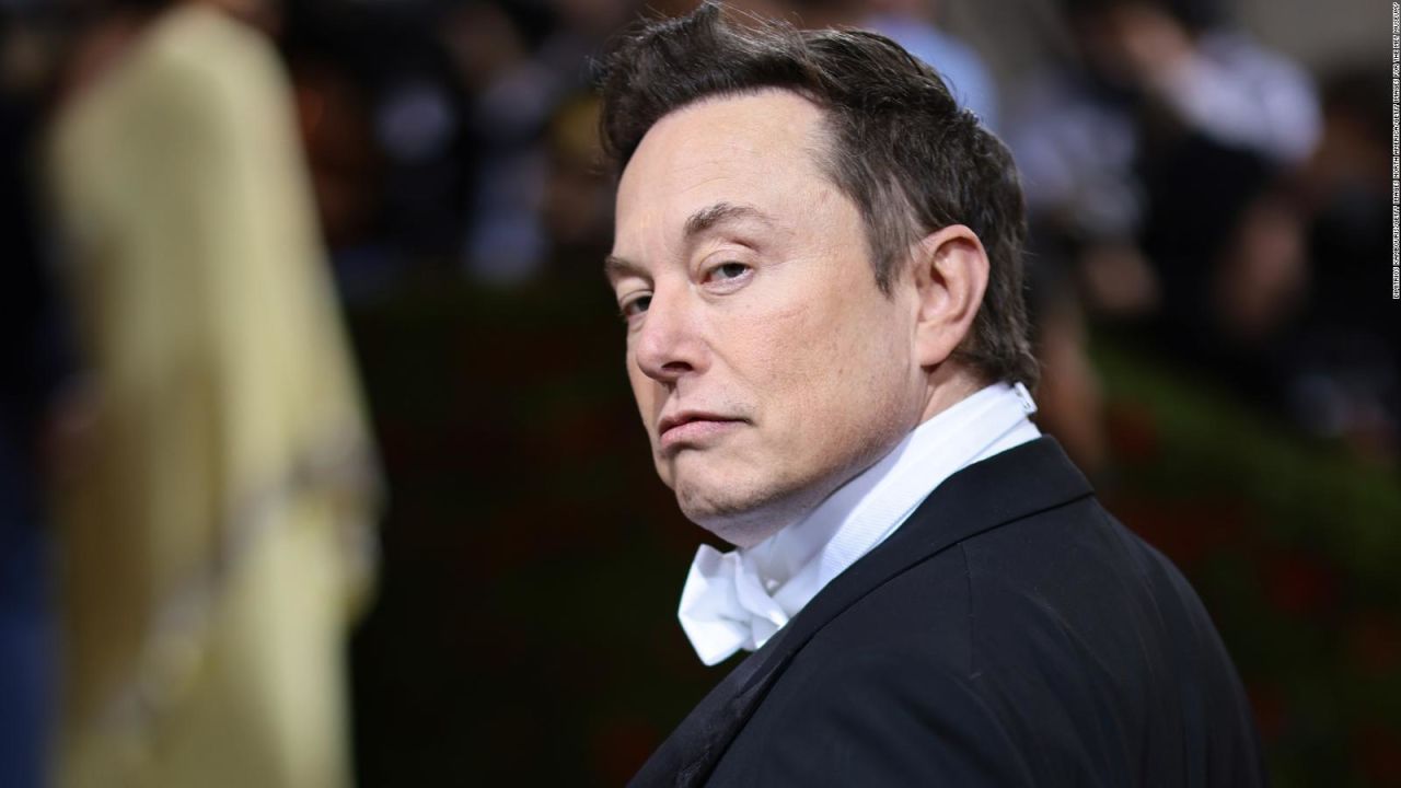 CNNE 1214944 - elon musk responde a criticos de los multimillonarios