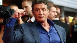 CNNE 1215421 - sylvester stallone invita a mexicanos a sacar los guantes para una clase de boxeo