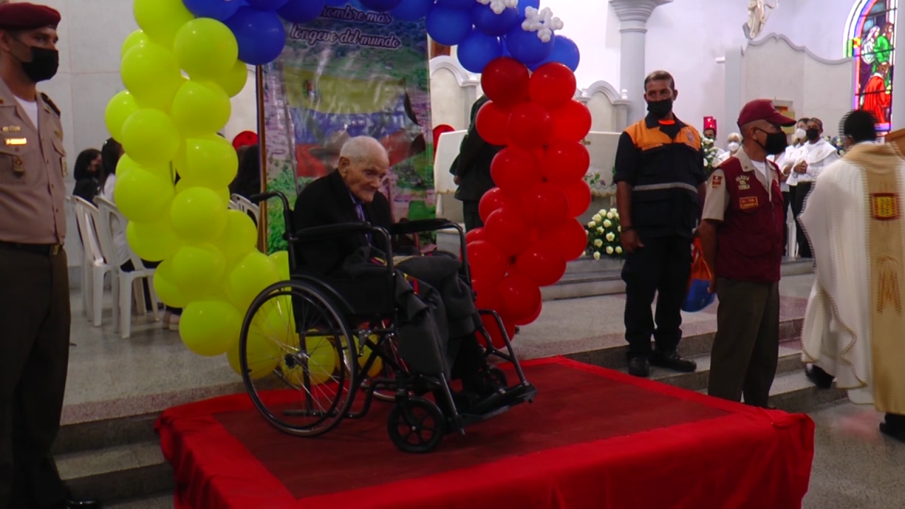 CNNE 1216735 - un venezolano es el hombre de mayor edad del mundo