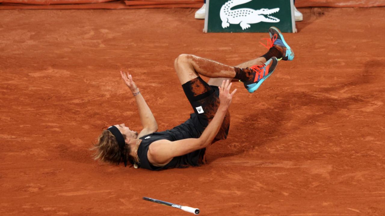 PARIS, FRANCE - JUNE 03: Alexander Zverev of Germany falls following an injury against Rafael Nadal of Spain during the Men's Singles Semi Final match on Day 13 of The 2022 French Open at Roland Garros on June 03, 2022 in Paris, France.