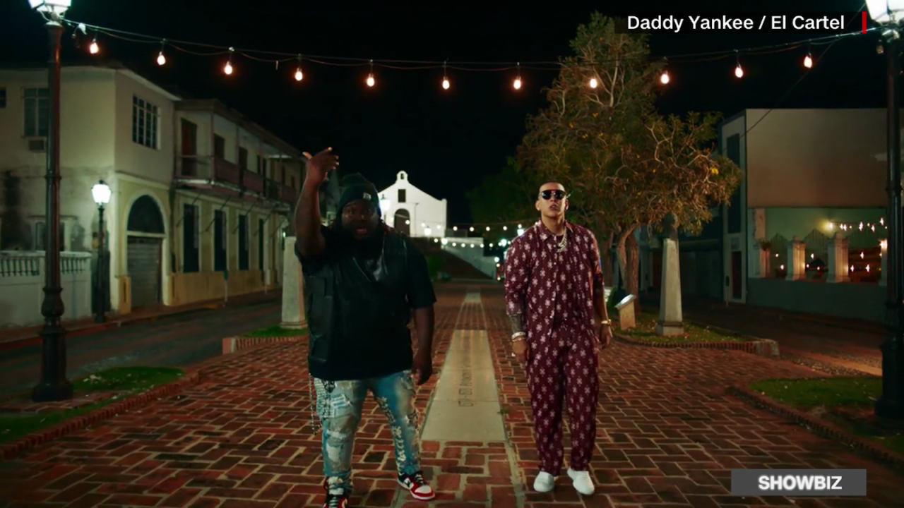 CNNE 1218828 - daddy yankee y sech estrenan su nuevo video musical "para siempre"