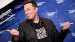 CNNE 1219904 - musk amenaza con cancelar la compra de twitter