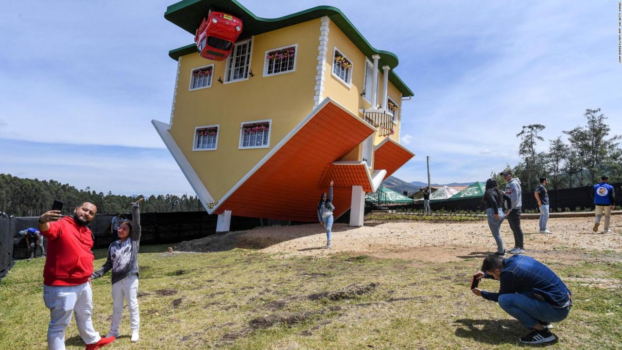 CNNE 1221271 - "la casa loca", sitio turistico donde todo esta al reves