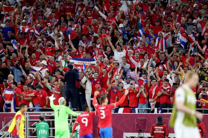 Los aficionados del Costa Rica celebraron la victoria y la clasificación de su equipo para Qatar 2022. Esta es la sexta vez que los ticos clasifican al Mundial.