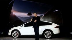 CNNE 1224231 - tesla pondria sus ojos en mexico para nueva fabrica