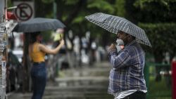 CNNE 1225558 - huracan blas avanza y causa fuertes lluvias en mexico