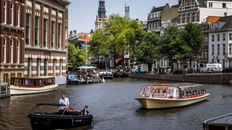 #9. Ámsterdam, Países Bajos: La capital de los Países Bajos obtuvo una alta puntuación en cuanto a acceso a espacios verdes y atención sanitaria. Crédito: Remko De Waal/AFP/Getty Images