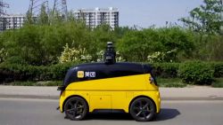 CNNE 1230298 - vehiculos autonomos de reparto conquistan china