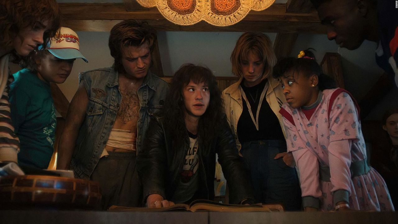 CNNE 1232732 - stranger things volumen 2, ¿salvara a netflix?