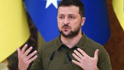 CNNE 1234451 - asi es la estrategia de zelensky para frenar a las tropas rusas