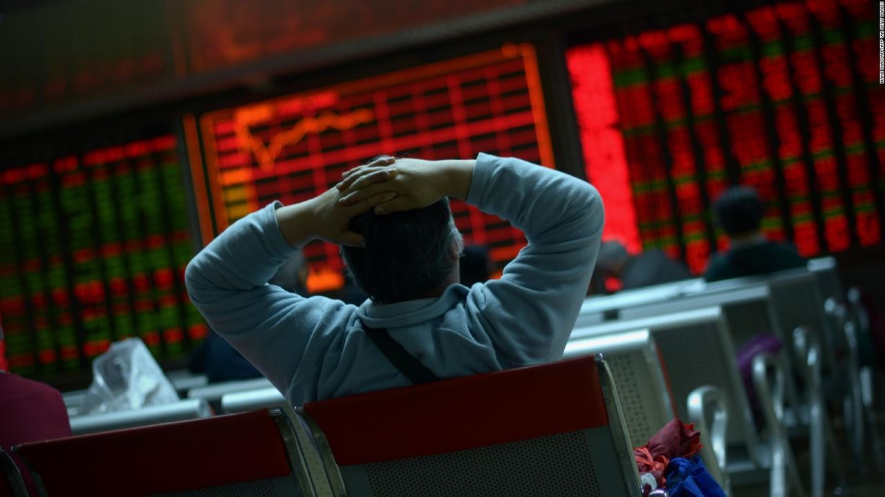 CNNE 1236779 - las acciones en china comienzan la semana a la baja