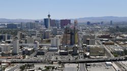 CNNE 1236942 - timelapse muestra el crecimiento historico de las vegas desde el espacio