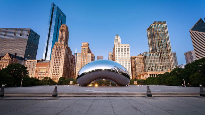 2. Chicago, EE.UU. — Time Out compiló la lista encuestando a habitantes de ciudades de todo el mundo. La ciudad de Chicago, en el medio oeste de Estados Unidos, fue elogiada por su naturaleza resistente y su escena gastronómica.