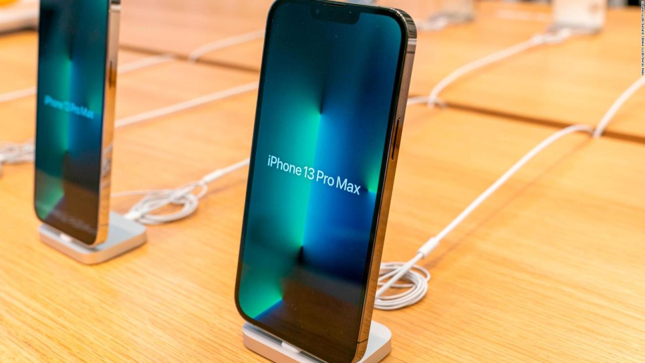 CNNE 1237406 - el impacto del iphone en nuestras vidas durante 15 anos