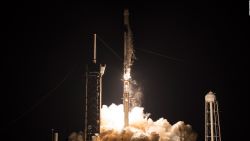 CNNE 1240021 - ee-uu- y rusia compartiran nave espacial de spacex