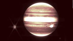 CNNE 1240253 - la nasa presenta estas reveladoras imagenes de jupiter