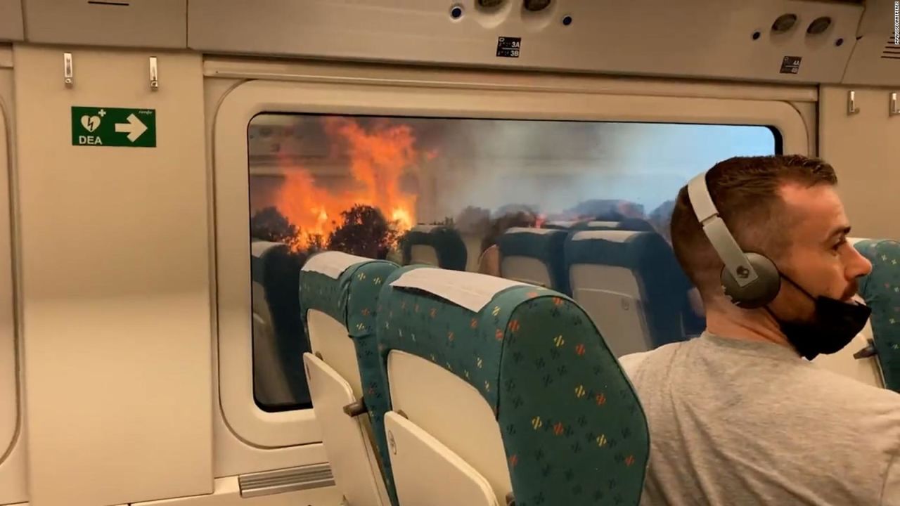 CNNE 1241309 - grabo el video viral del incendio de espana desde el tren