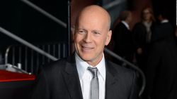 CNNE 1241339 - bruce willis rememora su personaje de john mcclane-