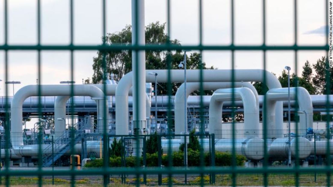 Sistemas de tuberías y dispositivos de cierre en la estación de recepción de gas del gasoducto Nord Stream 1 del Mar Báltico y la estación de transferencia del OPAL (Ostsee-Pipeline-Anbindungsleitung) el 11 de julio de 2022, en Mecklenburg, Pomerania Occidental, Lubmin, Alemania.