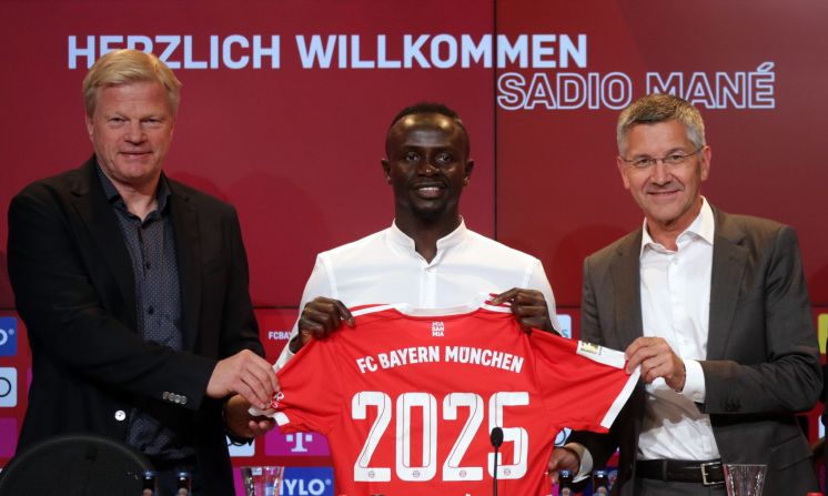 Sadio Mané, en su presentación con el Bayern Munich, el 22 de junio de 2022. Tendrá contrato hasta 2025.