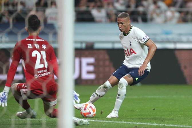 Richarlison, con su nuevo equipo, el Tottenham, en partido amistoso ante el Team K League, el 13 de julio de 2022.