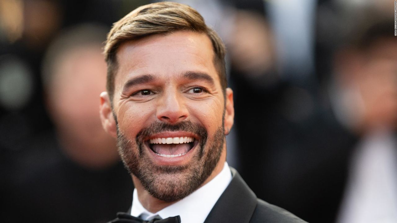 CNNE 1242828 - ricky martin se reencuentra con sus seguidores en los angeles