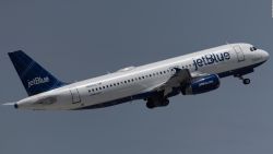 CNNE 1245074 - jetblue comprara spirit airlines