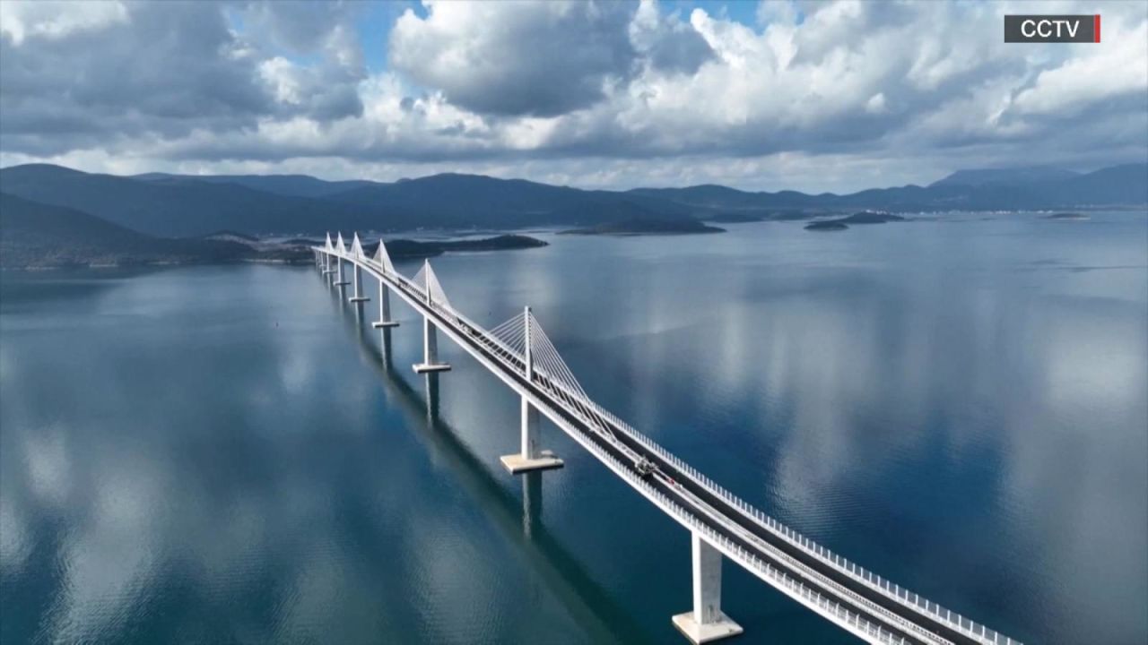 CNNE 1245190 - este puente conecta a bosnia y el sur del adriatico