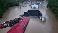 CNNE 1245499 - 5 cosas- severas inundaciones afectan partes de kentucky