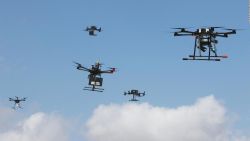 CNNE 1247751 - asi seria la superautopista de drones del reino unido