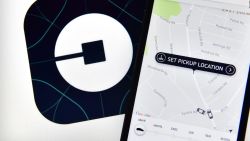 CNNE 1247763 - uber supera sus estimaciones de ingresos