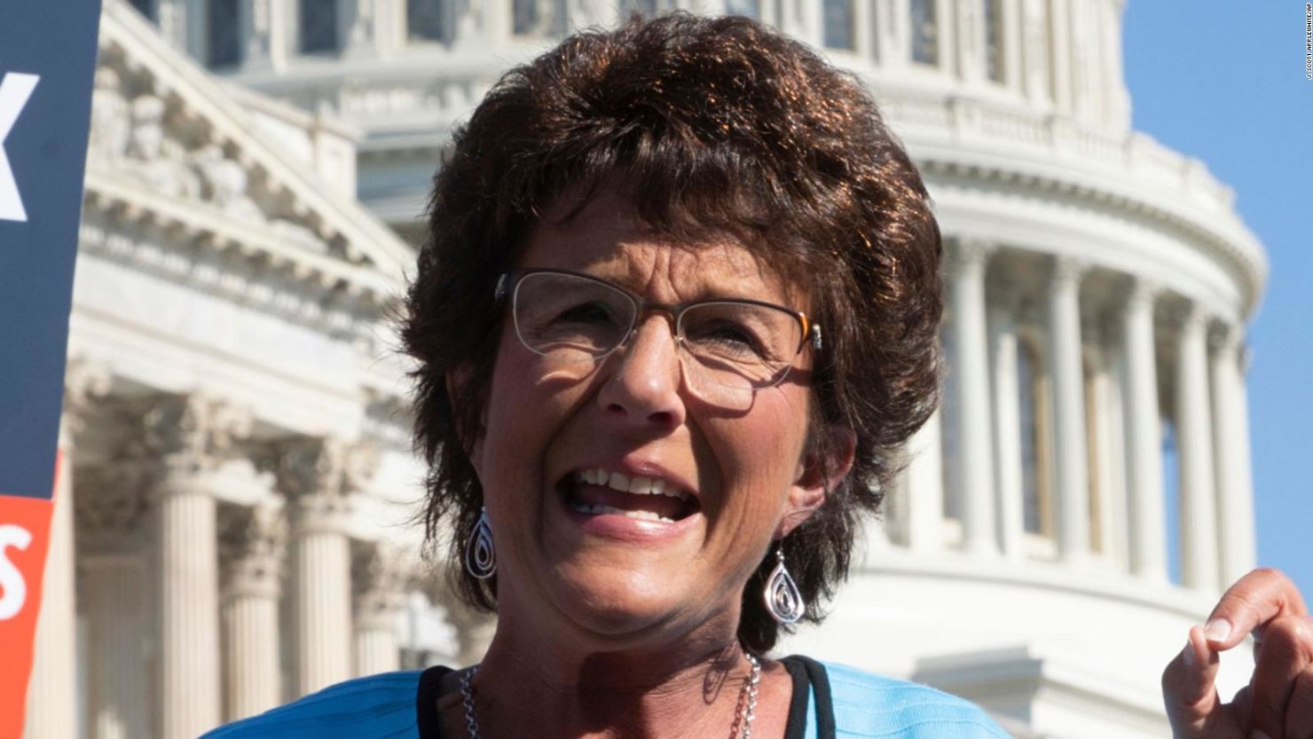 La representante Jackie Walorski, republicana de Indiana, habla en Capitol Hill en Washington en 2018.