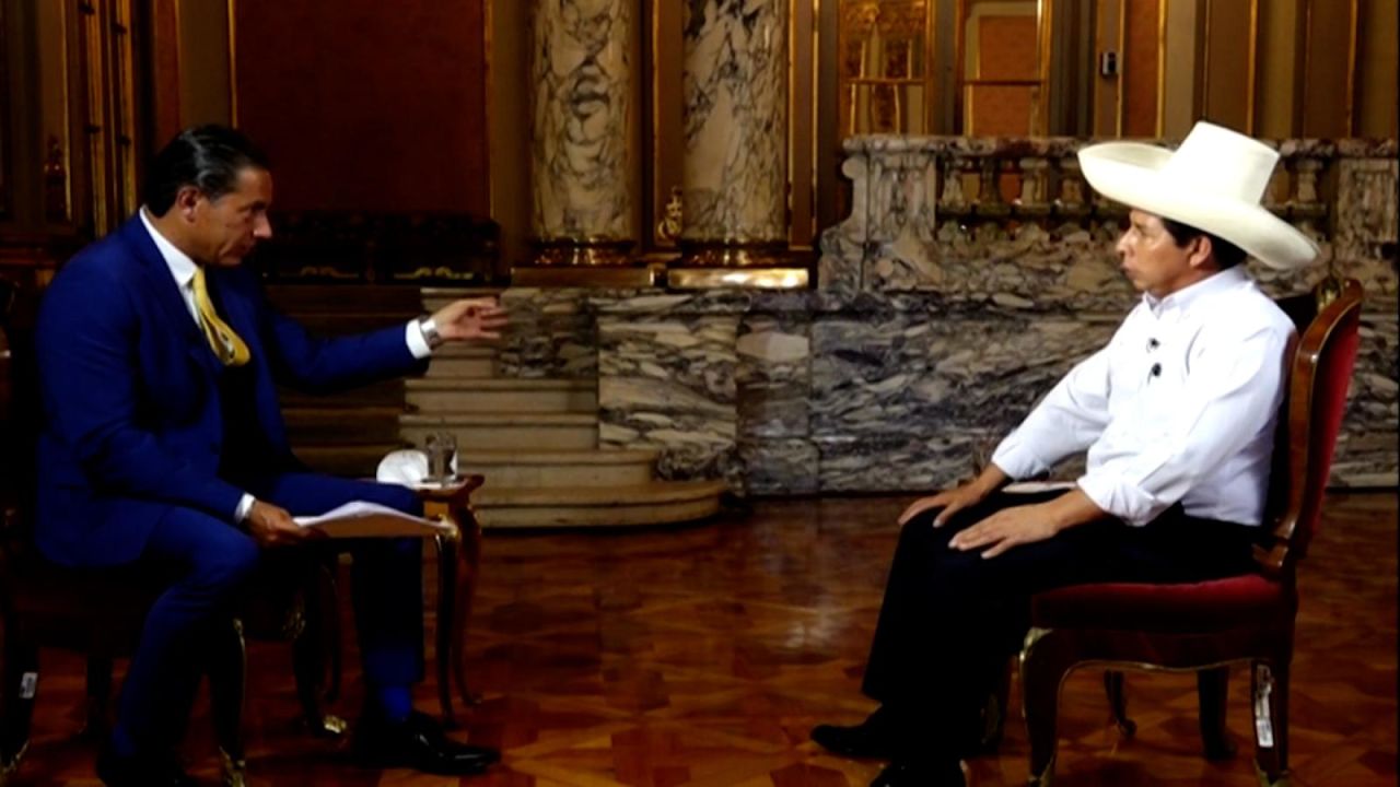 CNNE 1248657 - ¿inicio entrevista con cnn el derrumbe del castillo de pedro?