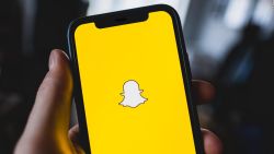 CNNE 1250723 - snapchat presenta nueva herramienta de control parental