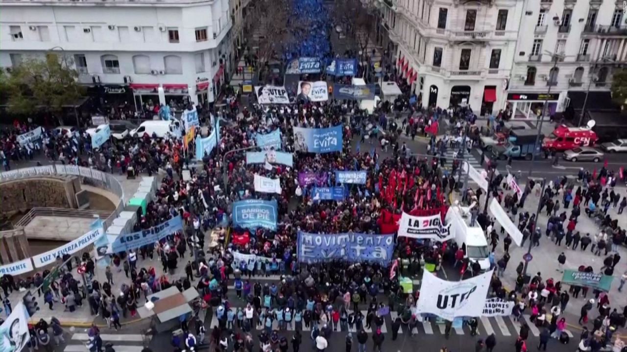 CNNE 1254229 - hugo yasky critico al gobierno argentino en medio de las masivas marchas