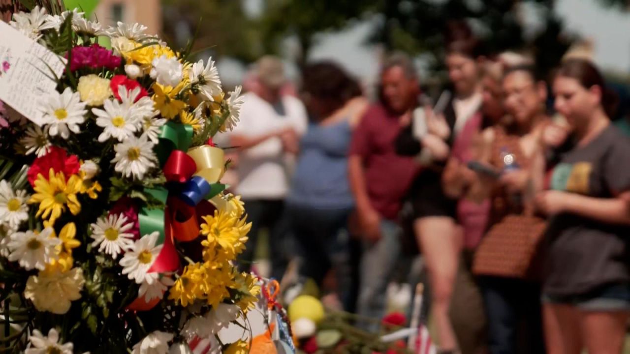 CNNE 1256145 - 5 cosas- millonaria demanda por la masacre en uvalde