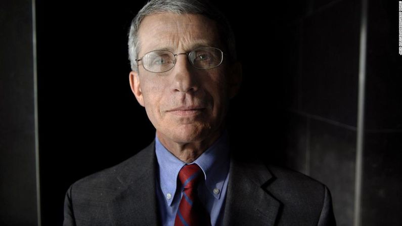 El Dr. Anthony Fauci ha sido el principal experto en enfermedades infecciosas de Estados Unidos desde 1984. Tras ser una prominente figura durante la pandemia del covid-19, Fauci anunció que se retira a fines de este año, marcando el final de casi cuatro décadas como el principal experto en enfermedades infecciosas del país.