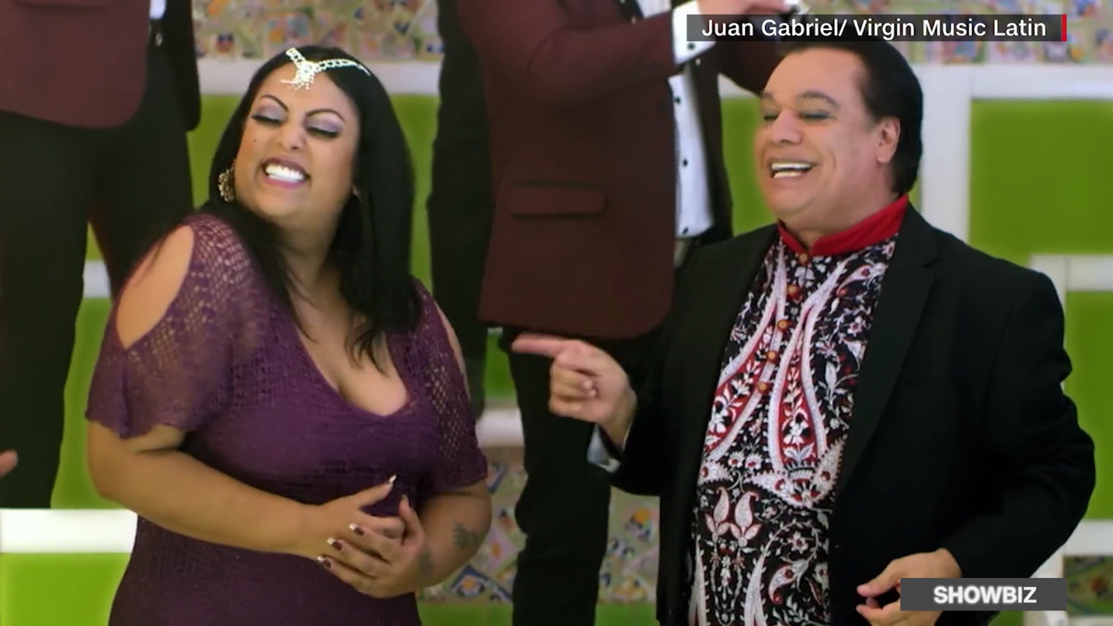 Publican nuevo video musical del fallecido Juan Gabriel