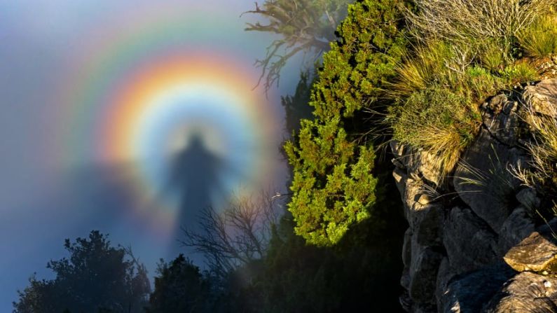 En el acantilado de Tavertet, en Barcelona, España, con el sol bajo detrás y el valle de Sau cubierto de niebla, Emili Vilamala Benito esperó hasta que apareció un espectro de Brocken.