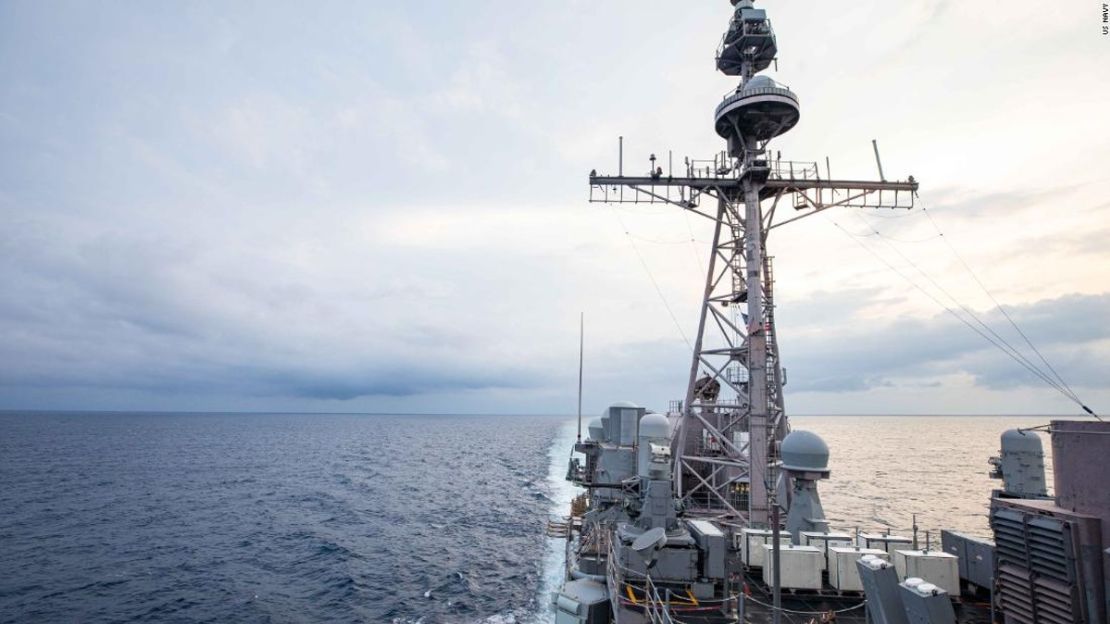 El crucero de misiles guiados USS Chancellorsville de la clase Ticonderoga.