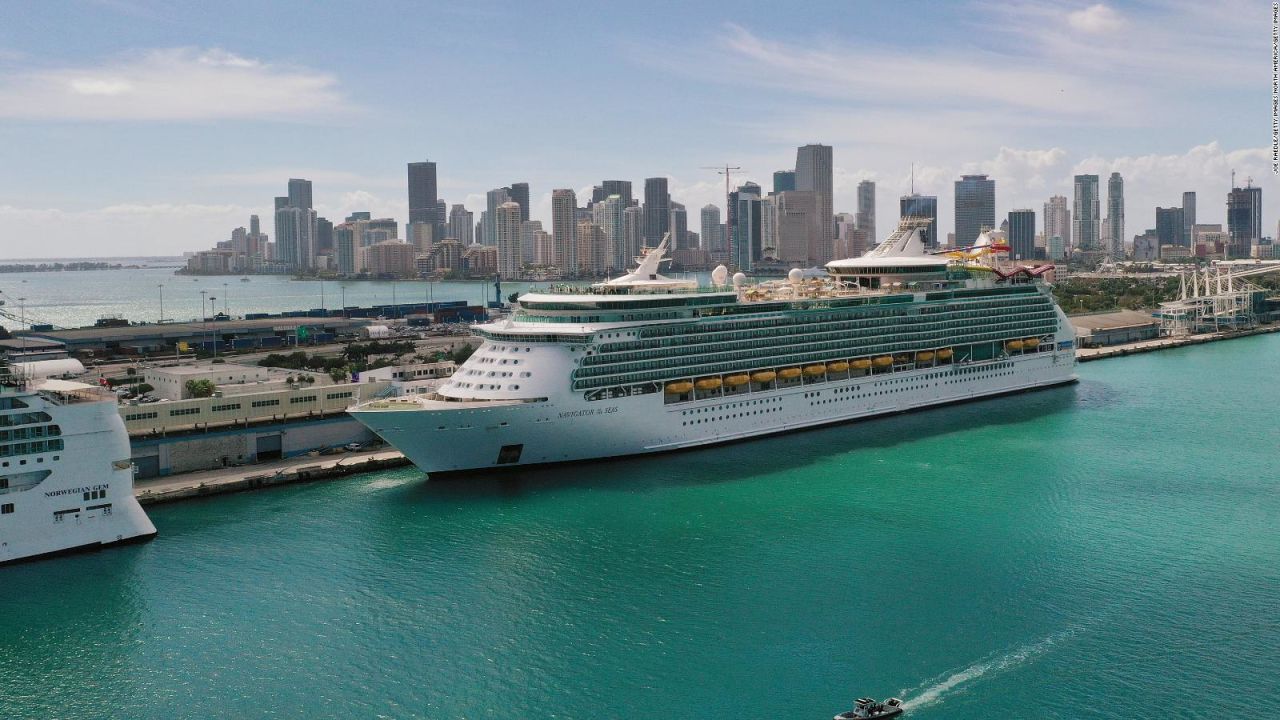 CNNE 1261411 - cruceros de royal caribbean llevan en los mares internet de spacex