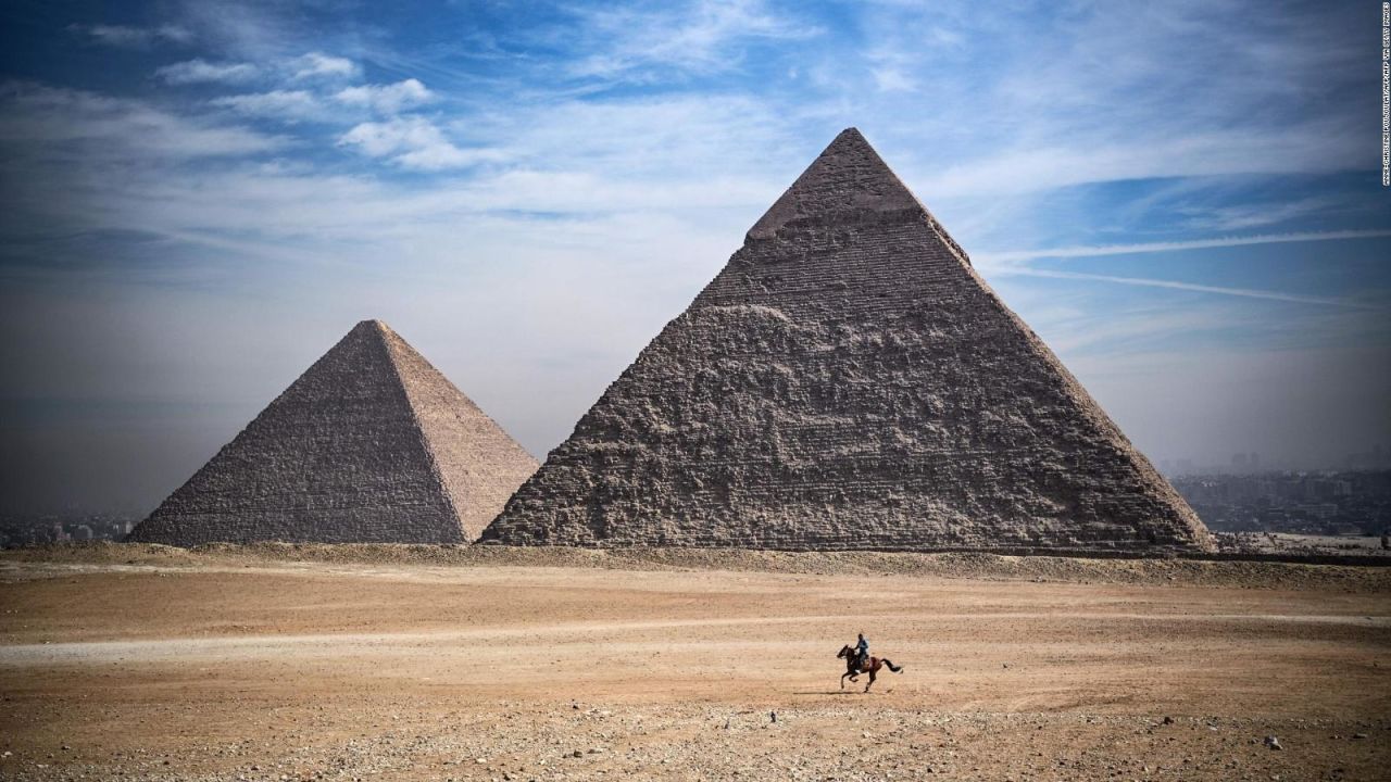 CNNE 1263130 - egipcios utilizaron el rio nilo para construir las piramides