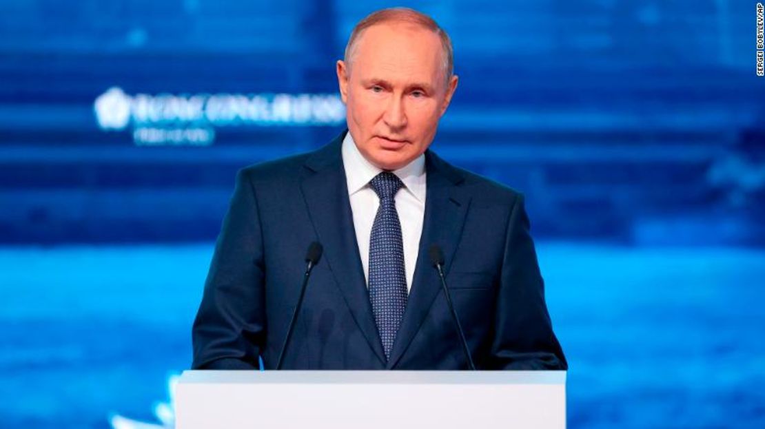 El presidente de Rusia, Vladimir Putin, hizo estas afirmaciones erróneas durante una sesión plenaria del Foro Económico Oriental en Vladivostok, Rusia, el 7 de septiembre.